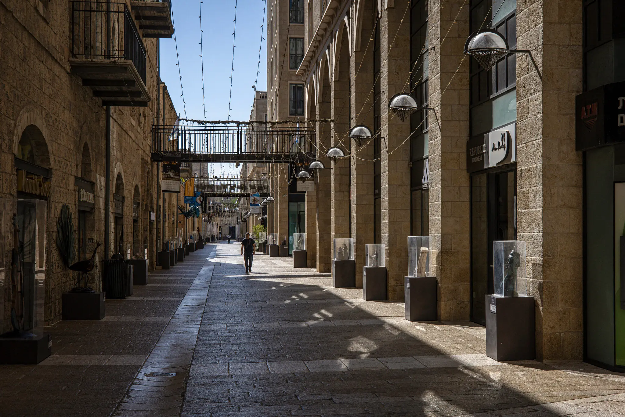 Іранські безпілотники змусили єрусалимців масово штурмувати магазини напередодні можливої відповіді